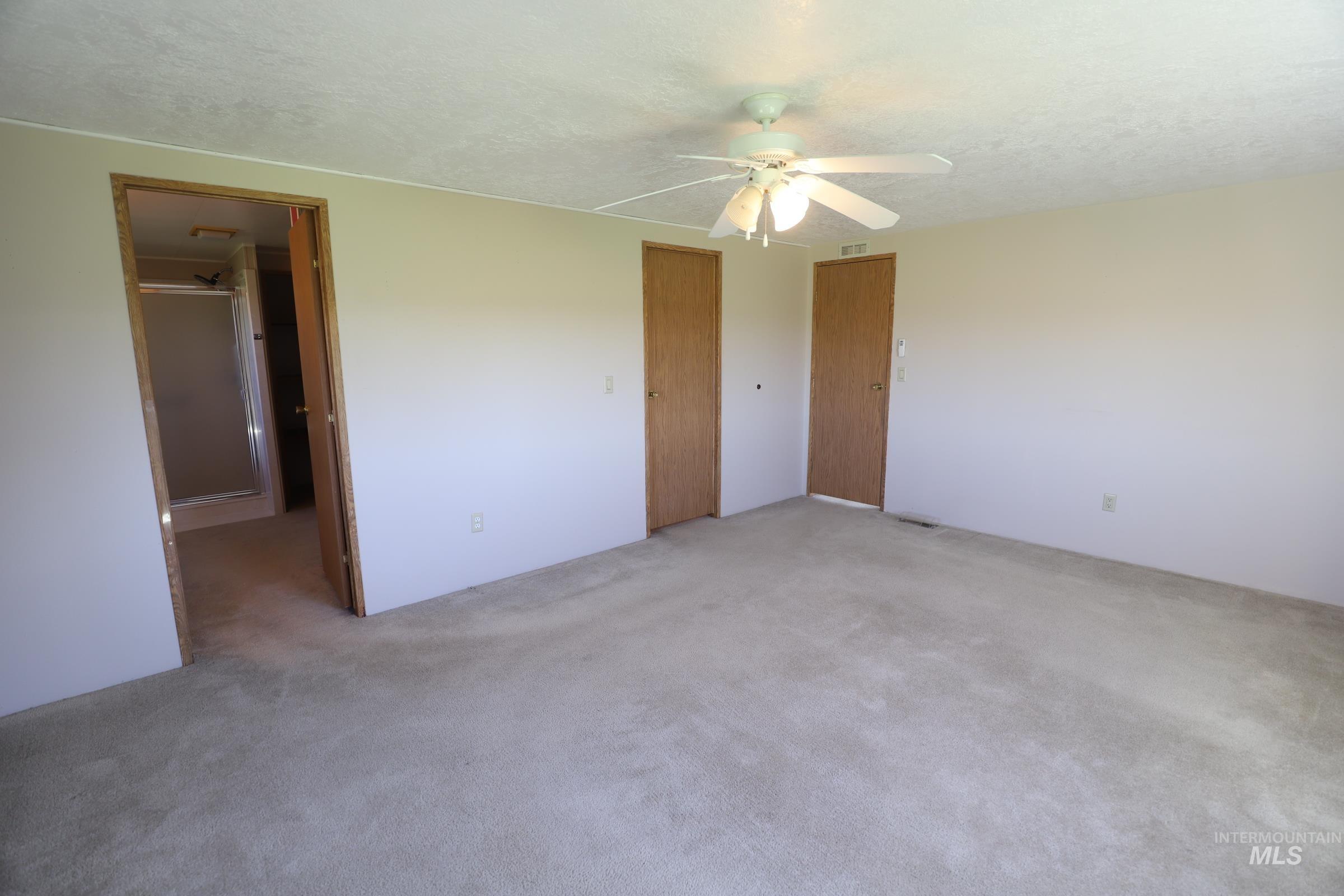 450 Pole Line Road, Twin Falls, Idaho 83301-3050, 3 Bedrooms, 2 Bathrooms, Residential For Sale, Price $119,900, 98925229