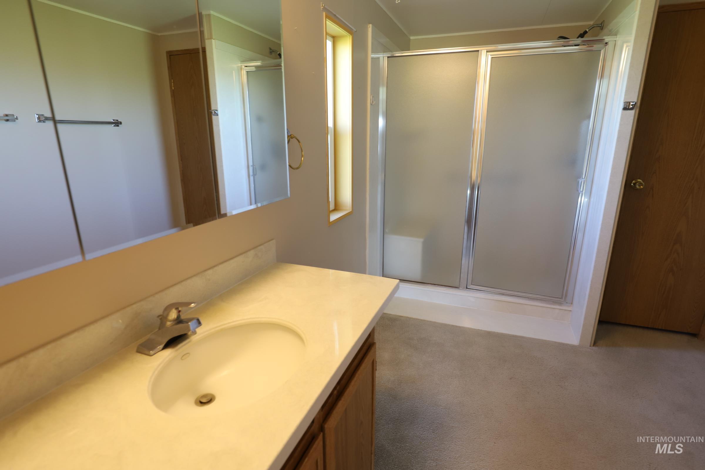 450 Pole Line Road, Twin Falls, Idaho 83301-3050, 3 Bedrooms, 2 Bathrooms, Residential For Sale, Price $119,900, 98925229