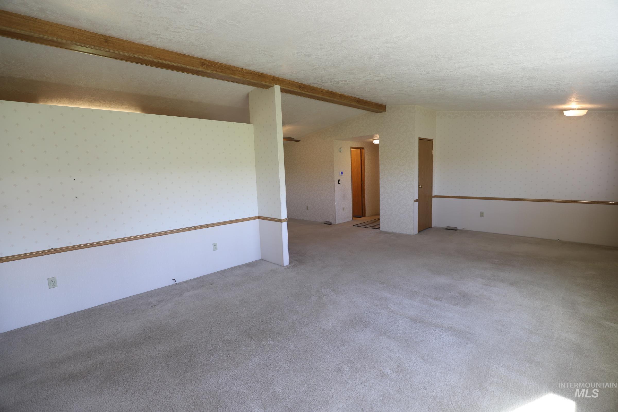 450 Pole Line Road, Twin Falls, Idaho 83301-3050, 3 Bedrooms, 2 Bathrooms, Residential For Sale, Price $119,900, 98925229