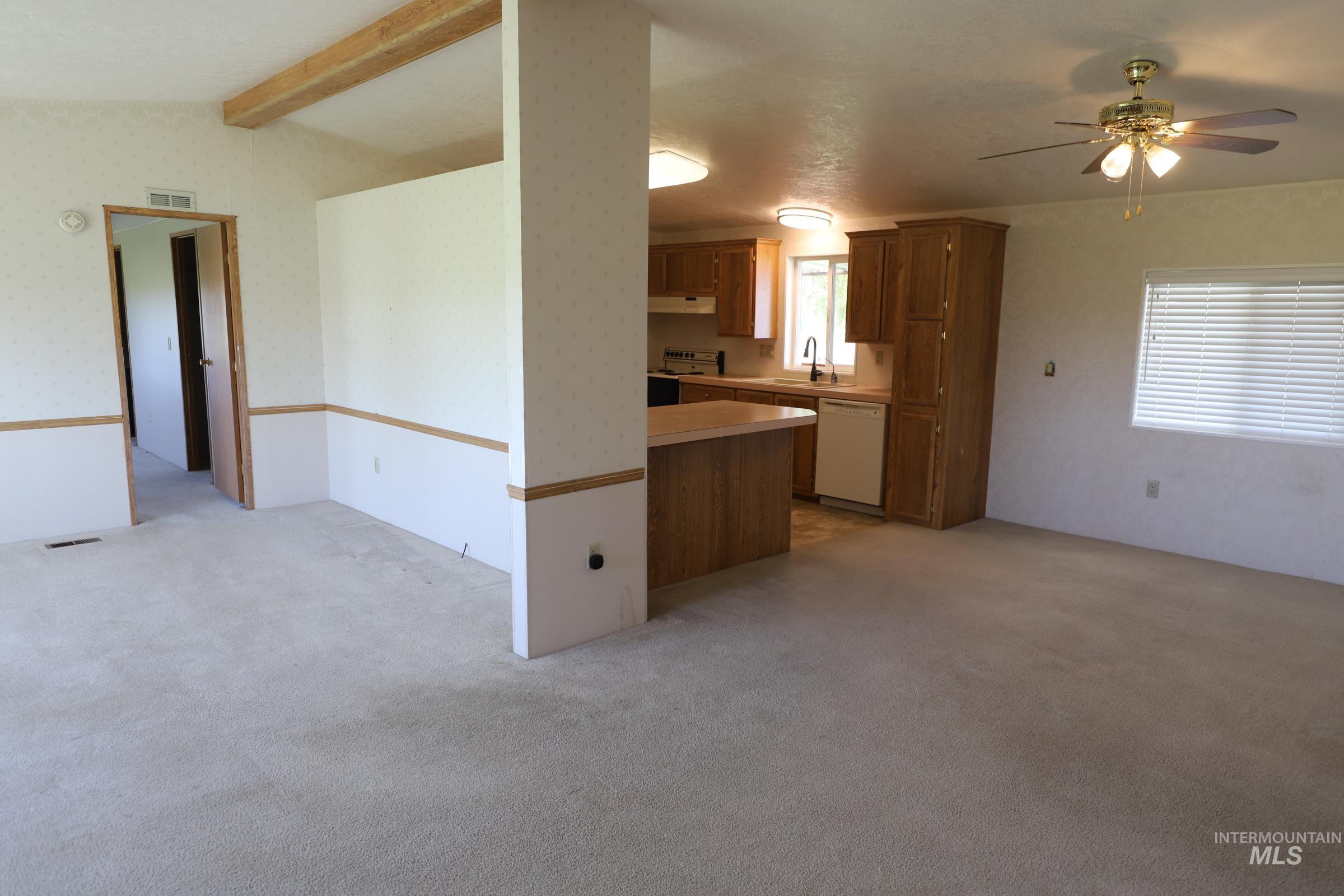 450 Pole Line Road, Twin Falls, Idaho 83301-3050, 3 Bedrooms, 2 Bathrooms, Residential For Sale, Price $119,900, 98925229