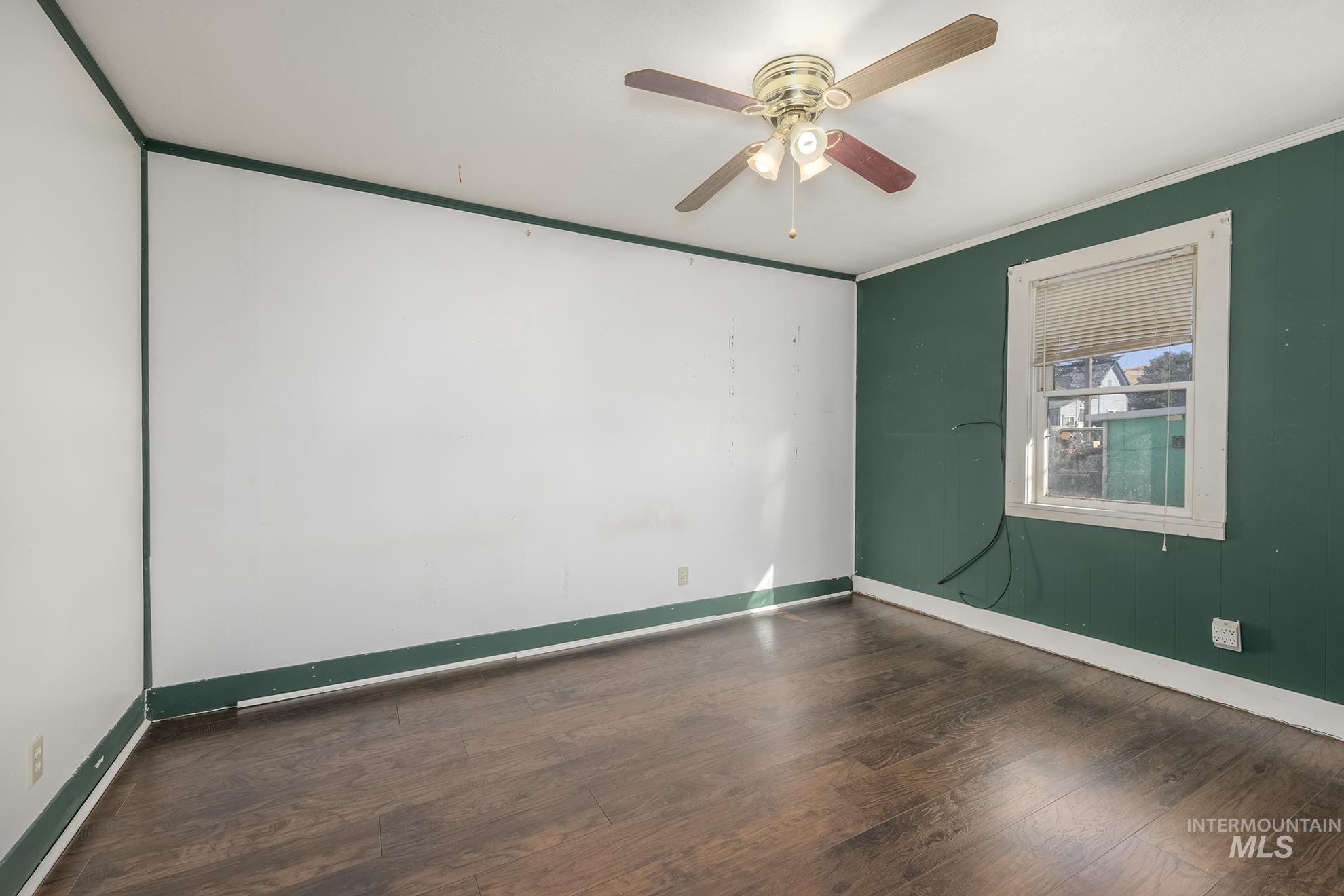 210 Adams Street E, Huntington, Oregon 97907, 3 Bedrooms, 3 Bathrooms, Residential For Sale, Price $199,000, 98925243