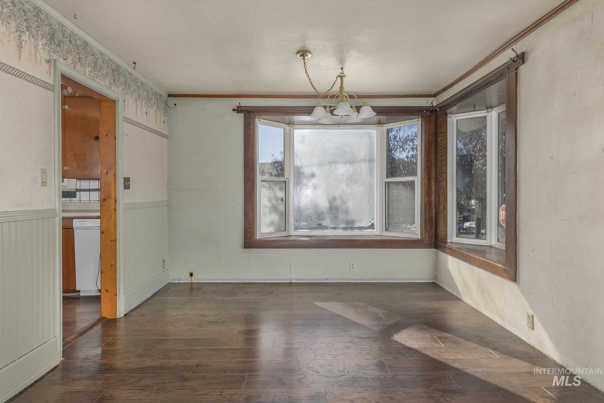 210 Adams Street E, Huntington, Oregon 97907, 3 Bedrooms, 3 Bathrooms, Residential For Sale, Price $199,000, 98925243