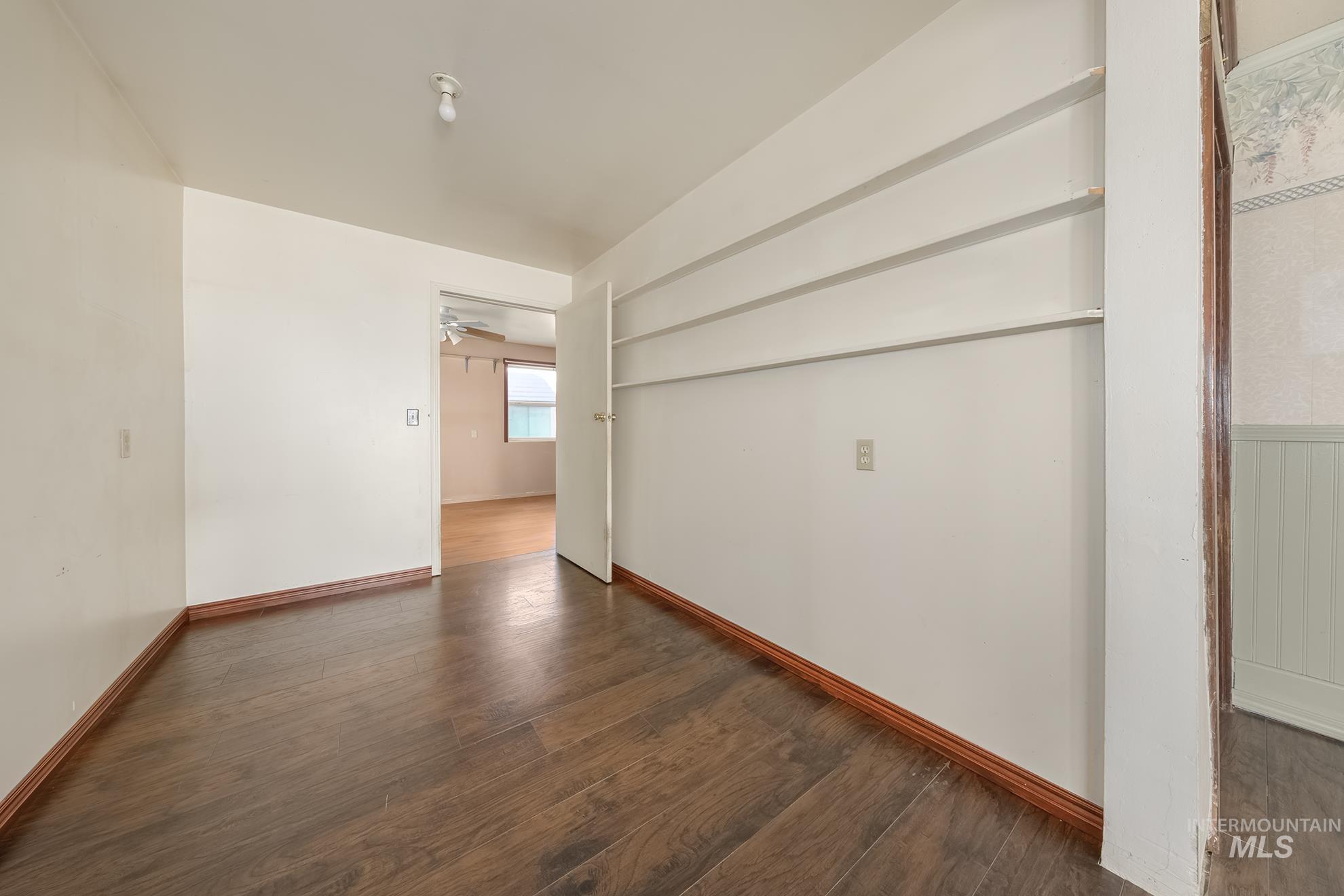 210 Adams Street E, Huntington, Oregon 97907, 3 Bedrooms, 3 Bathrooms, Residential For Sale, Price $199,000, 98925243