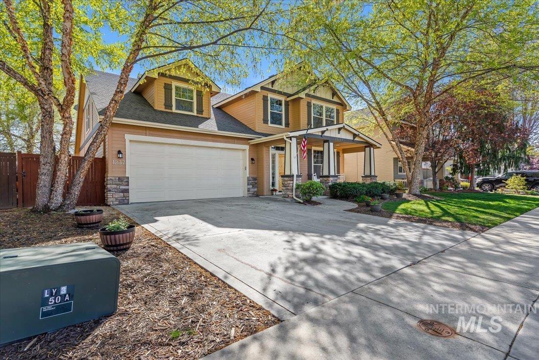 1237 E Legacy View Dr, Meridian, Idaho 83646, 4 Bedrooms, 2.5 Bathrooms, Residential For Sale, Price $634,900,MLS 98925249