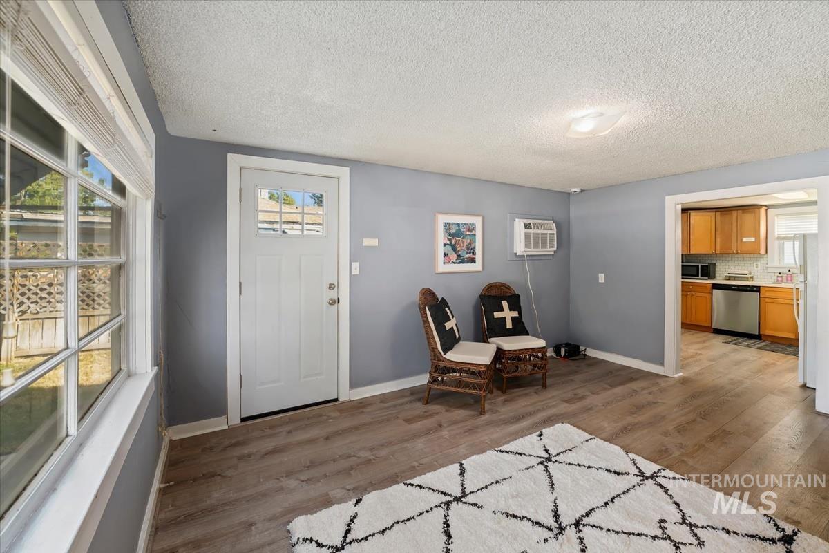720 E 5th Street, Meridian, Idaho 83642, 1 Bedroom, 1 Bathroom, Residential Income For Sale, Price $289,500, 98925254