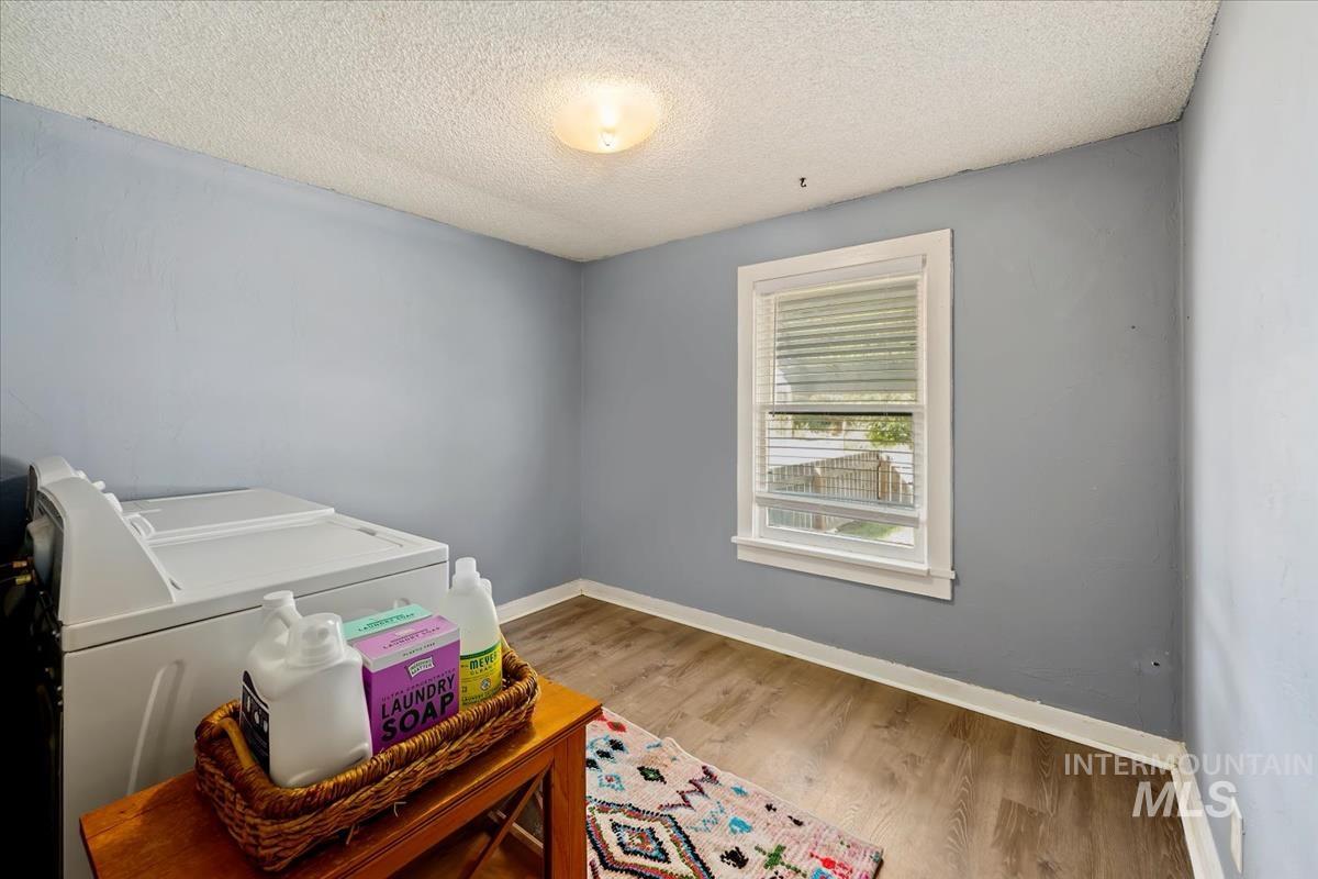 720 E 5th Street, Meridian, Idaho 83642, 1 Bedroom, 1 Bathroom, Residential Income For Sale, Price $289,500, 98925254