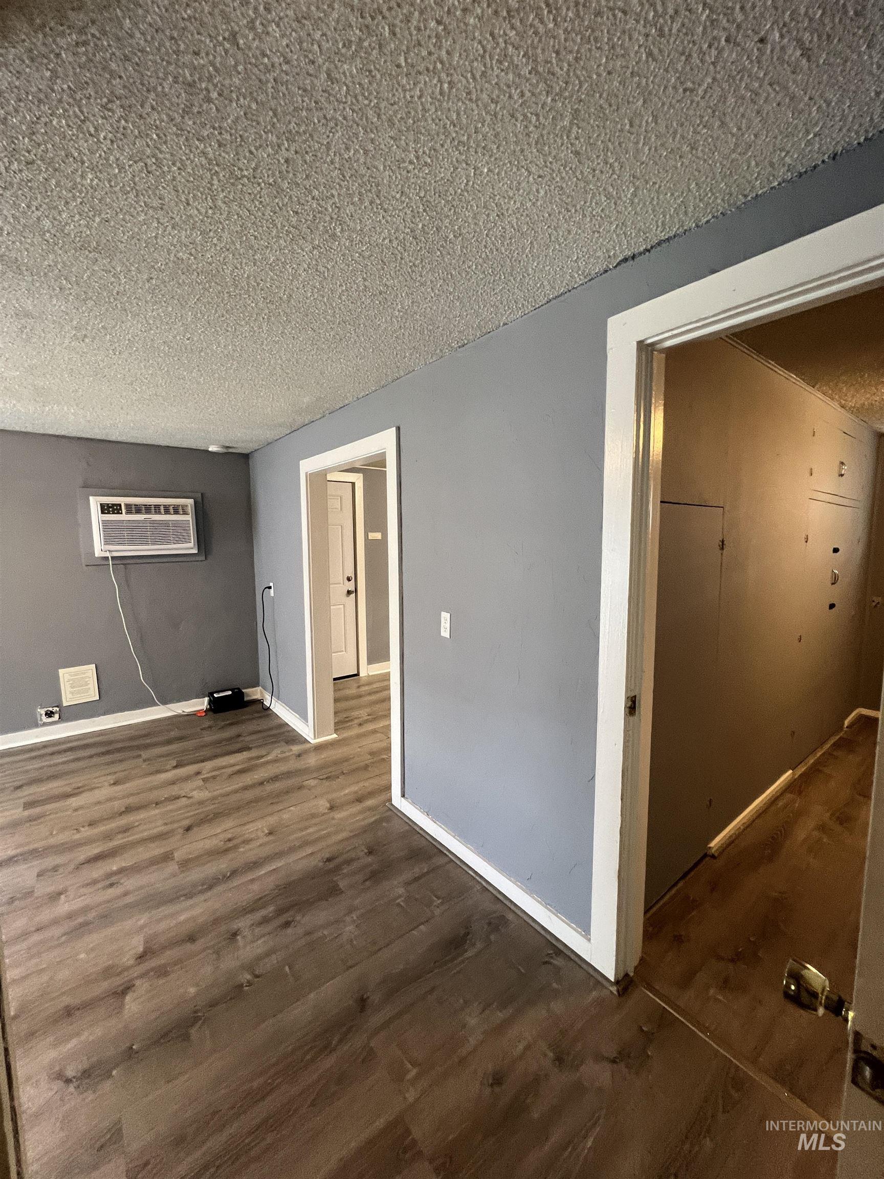 720 E 5th Street, Meridian, Idaho 83642, 1 Bedroom, 1 Bathroom, Residential Income For Sale, Price $289,500, 98925254