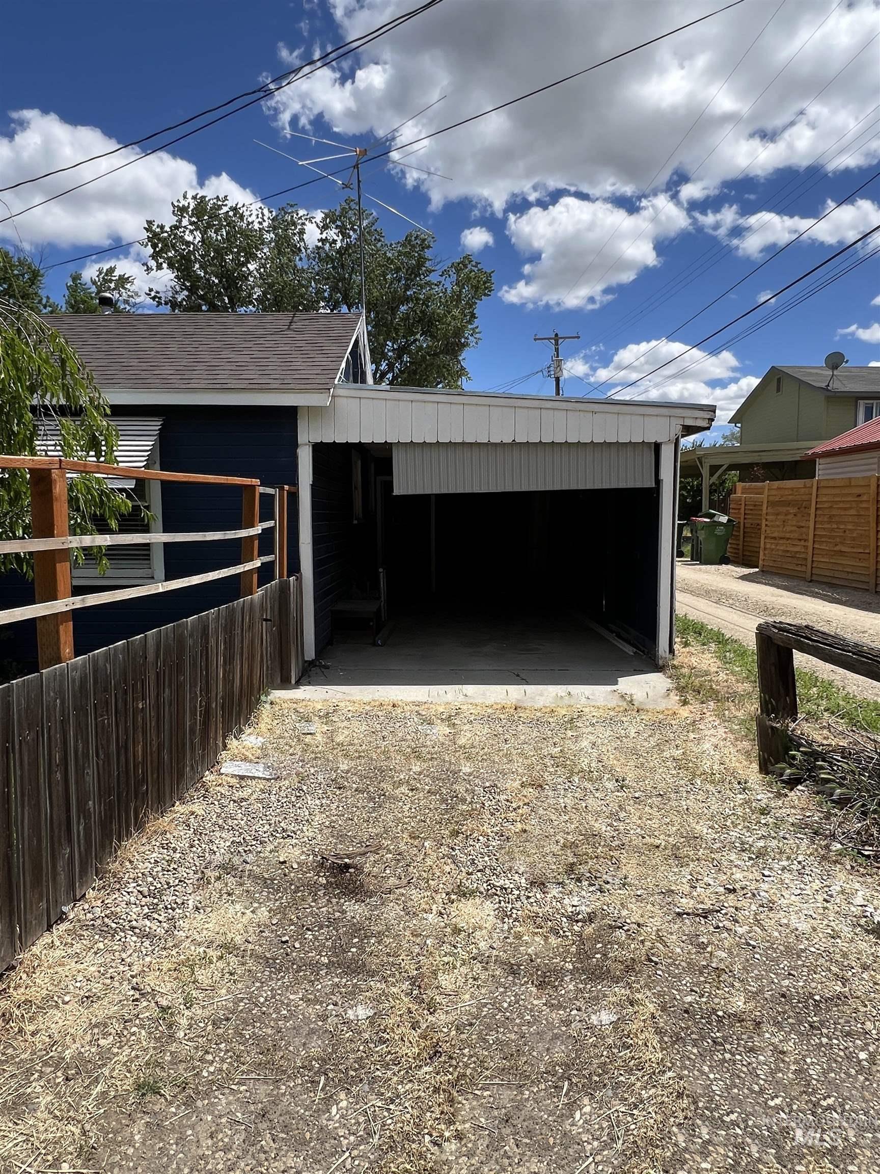 720 E 5th Street, Meridian, Idaho 83642, 1 Bedroom, 1 Bathroom, Residential Income For Sale, Price $289,500, 98925254