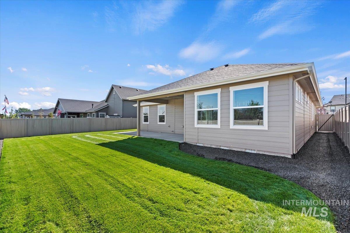 2316 W W Herron Ridge Dr., Nampa, Idaho 83686, 3 Bedrooms, 2 Bathrooms, Residential For Sale, Price $508,900,MLS 98925257