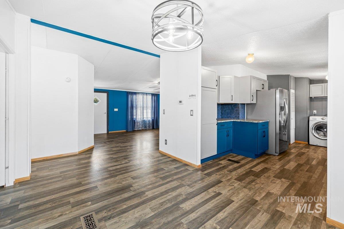 445 S Maple Grove, Boise, Idaho 83709, 3 Bedrooms, 2 Bathrooms, Residential For Sale, Price $144,900, 98925264