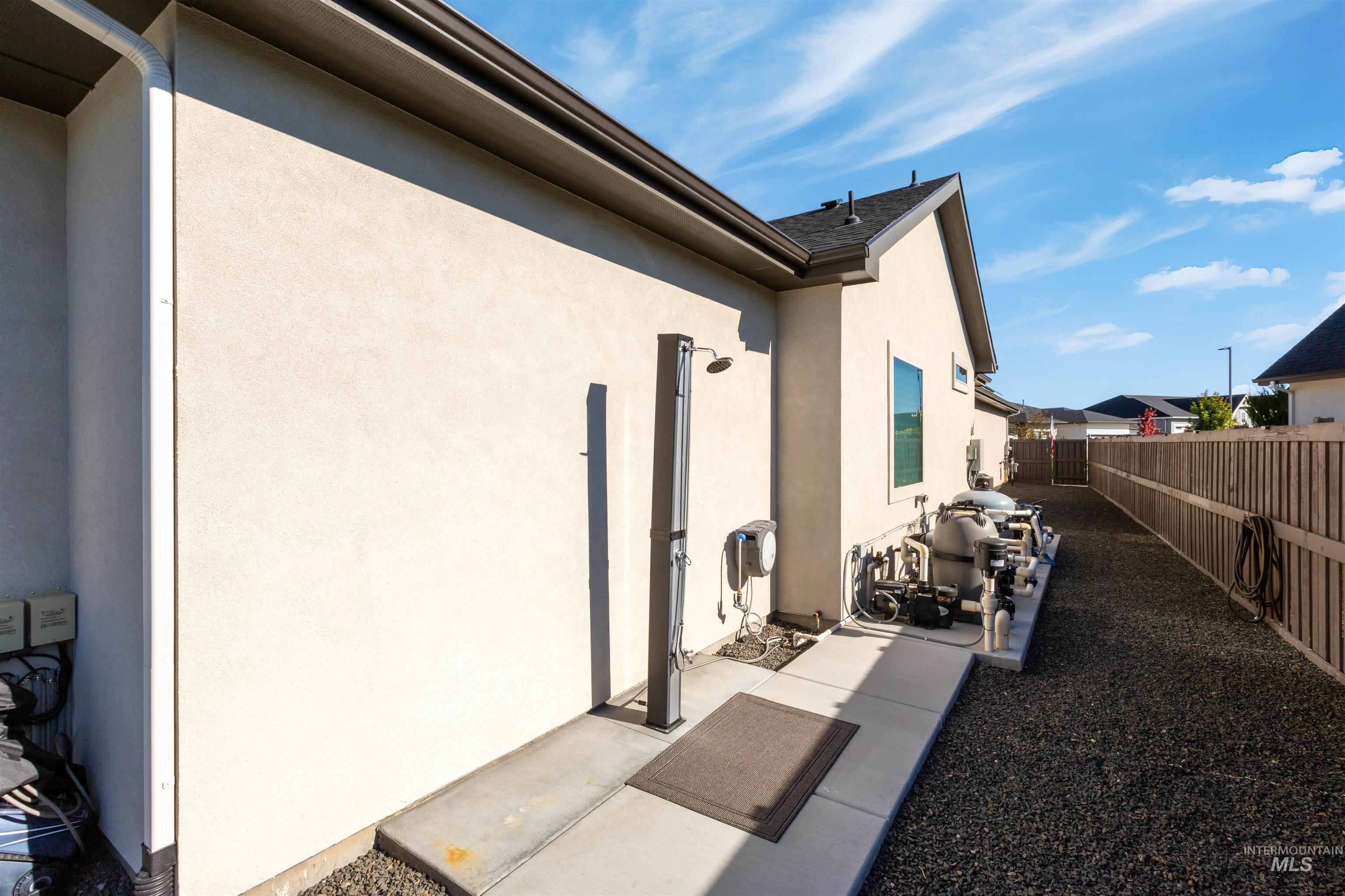 2701 N Fruniz Ave, Eagle, Idaho 83616-2308, 3 Bedrooms, 2.5 Bathrooms, Residential For Sale, Price $1,649,777, 98925267