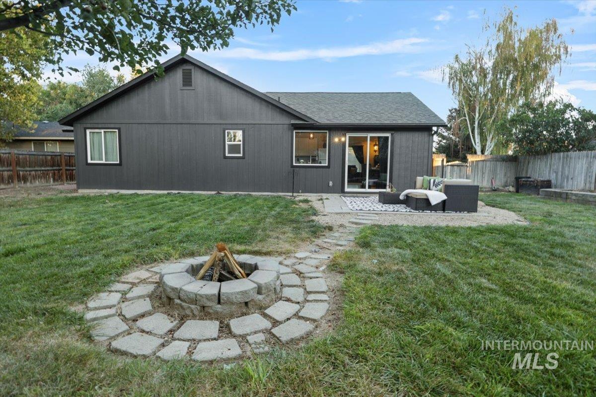 2371 N Monaco Way, Meridian, Idaho 83646, 3 Bedrooms, 1 Bathroom, Residential For Sale, Price $373,000,MLS 98925268