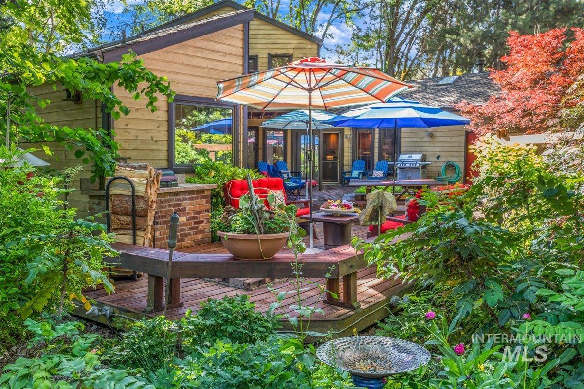 624 E Los Luceros Dr, Eagle, Idaho 83616, 3 Bedrooms, 3 Bathrooms, Residential For Sale, Price $1,350,000, 98925269