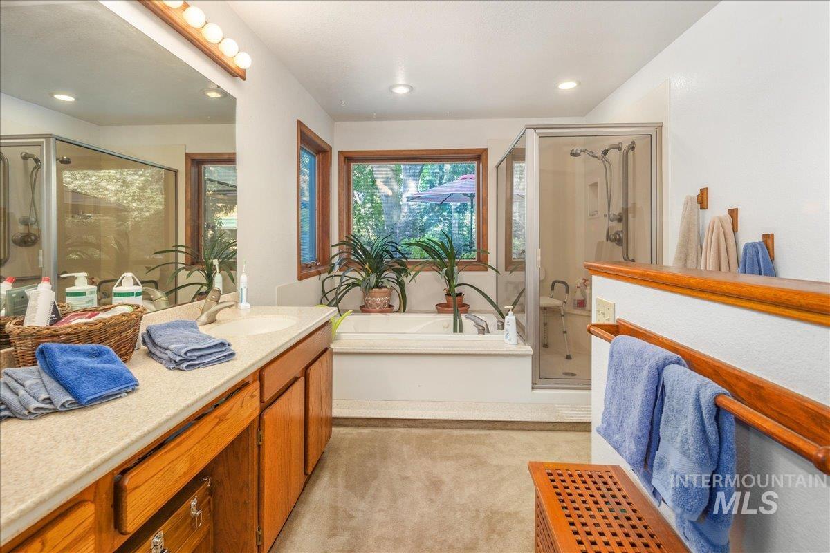 624 E Los Luceros Dr, Eagle, Idaho 83616, 3 Bedrooms, 3 Bathrooms, Residential For Sale, Price $1,350,000, 98925269