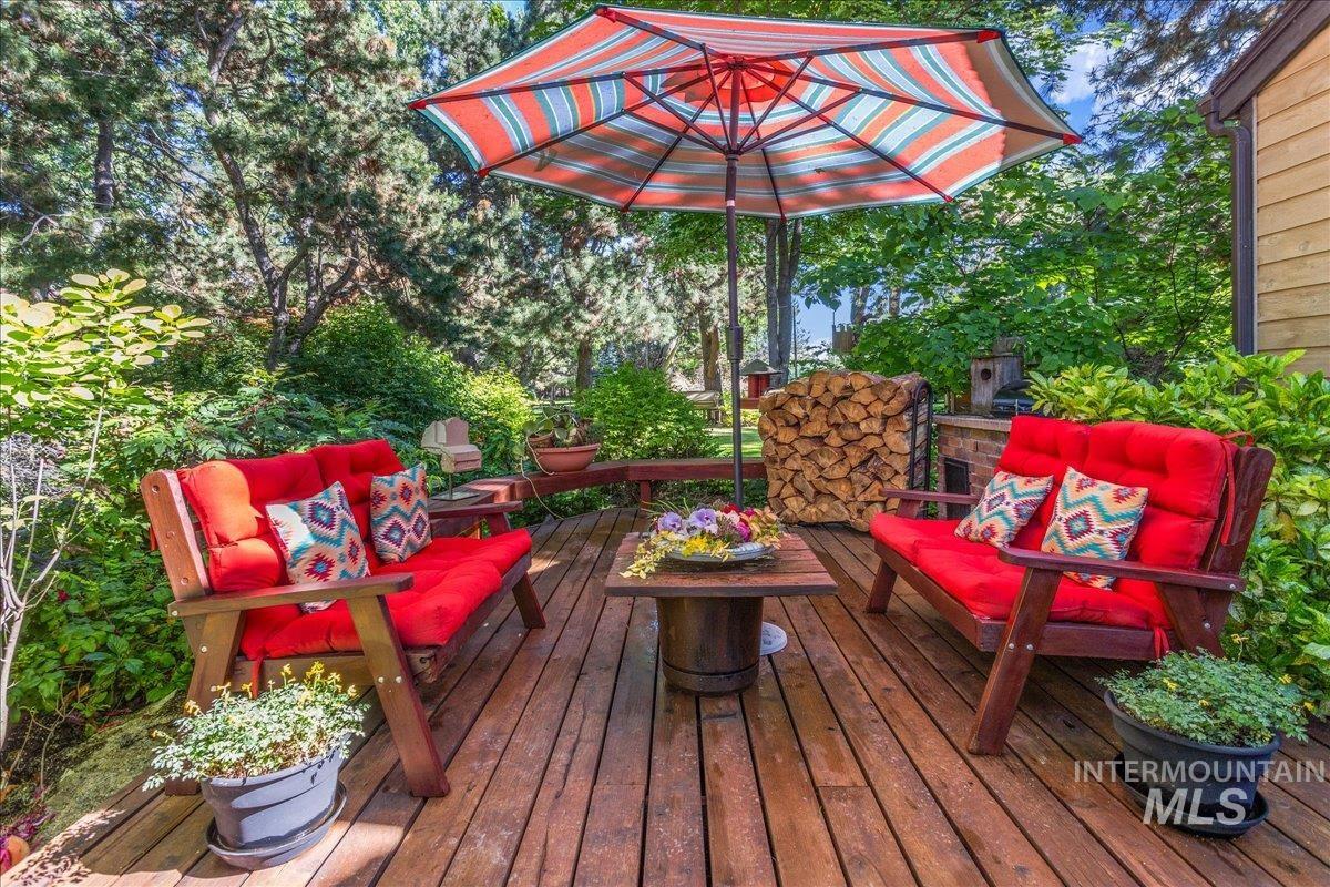624 E Los Luceros Dr, Eagle, Idaho 83616, 3 Bedrooms, 3 Bathrooms, Residential For Sale, Price $1,350,000, 98925269