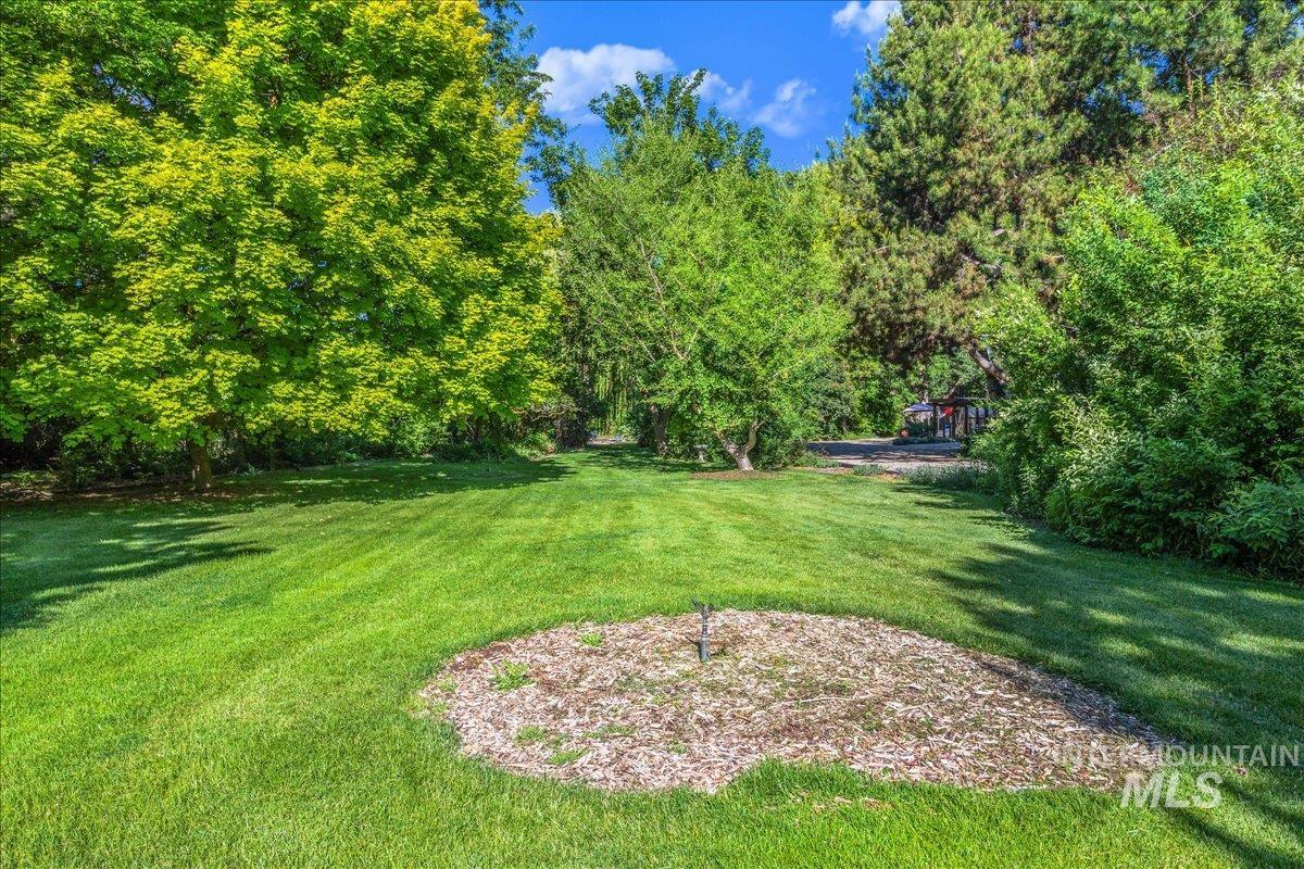 624 E Los Luceros Dr, Eagle, Idaho 83616, 3 Bedrooms, 3 Bathrooms, Residential For Sale, Price $1,350,000, 98925269