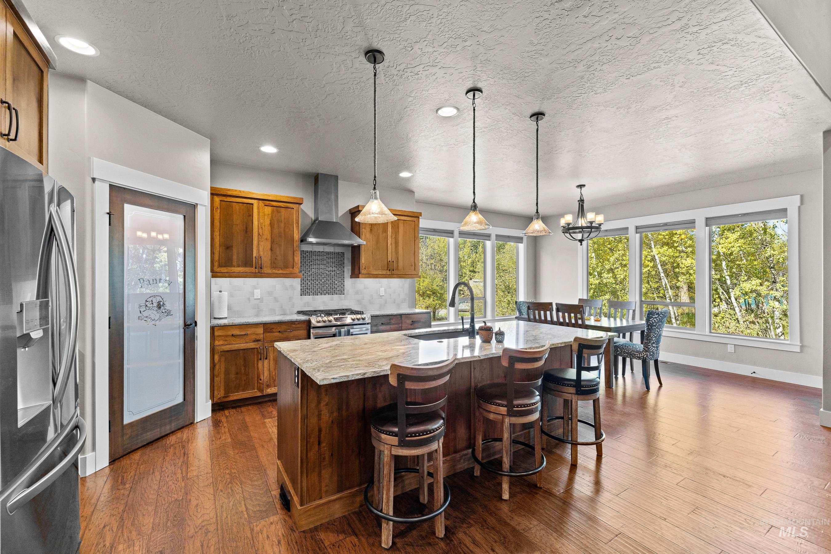 1001 Violet Way, McCall, Idaho 83638, 3 Bedrooms, 2 Bathrooms, Residential For Sale, Price $1,150,000, 98925280