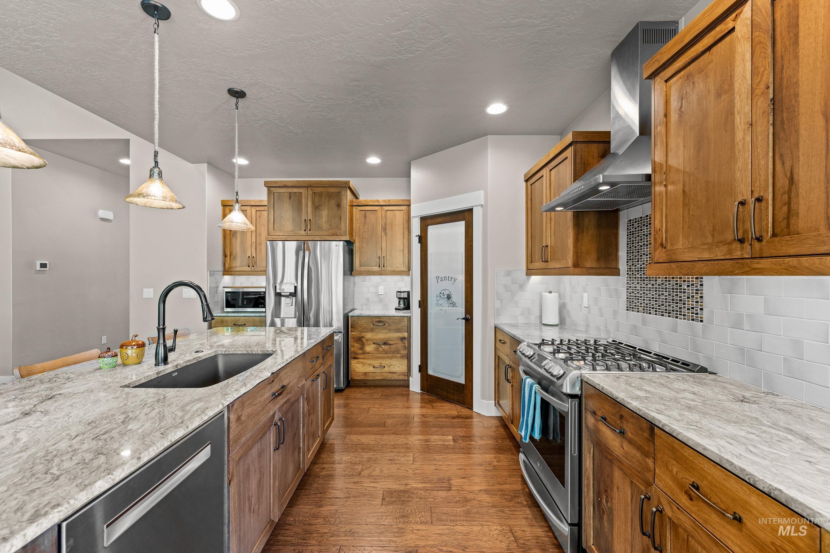 1001 Violet Way, McCall, Idaho 83638, 3 Bedrooms, 2 Bathrooms, Residential For Sale, Price $1,150,000, 98925280