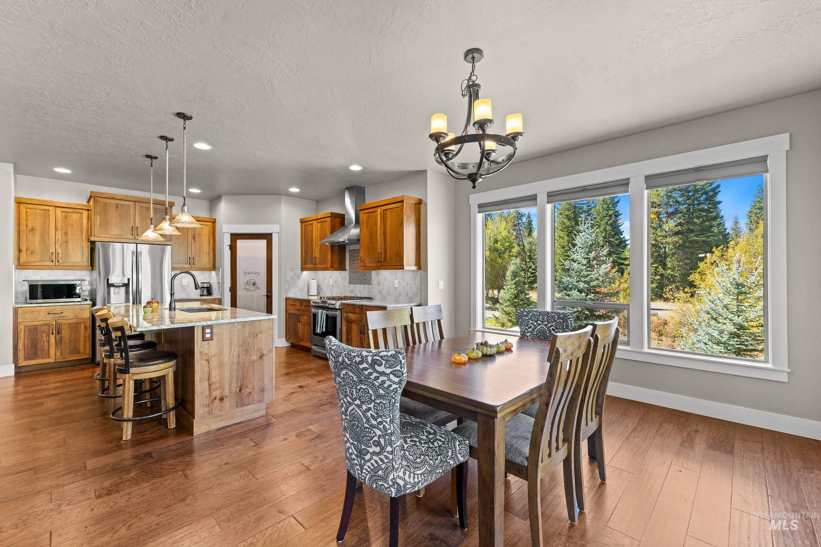 1001 Violet Way, McCall, Idaho 83638, 3 Bedrooms, 2 Bathrooms, Residential For Sale, Price $1,150,000, 98925280