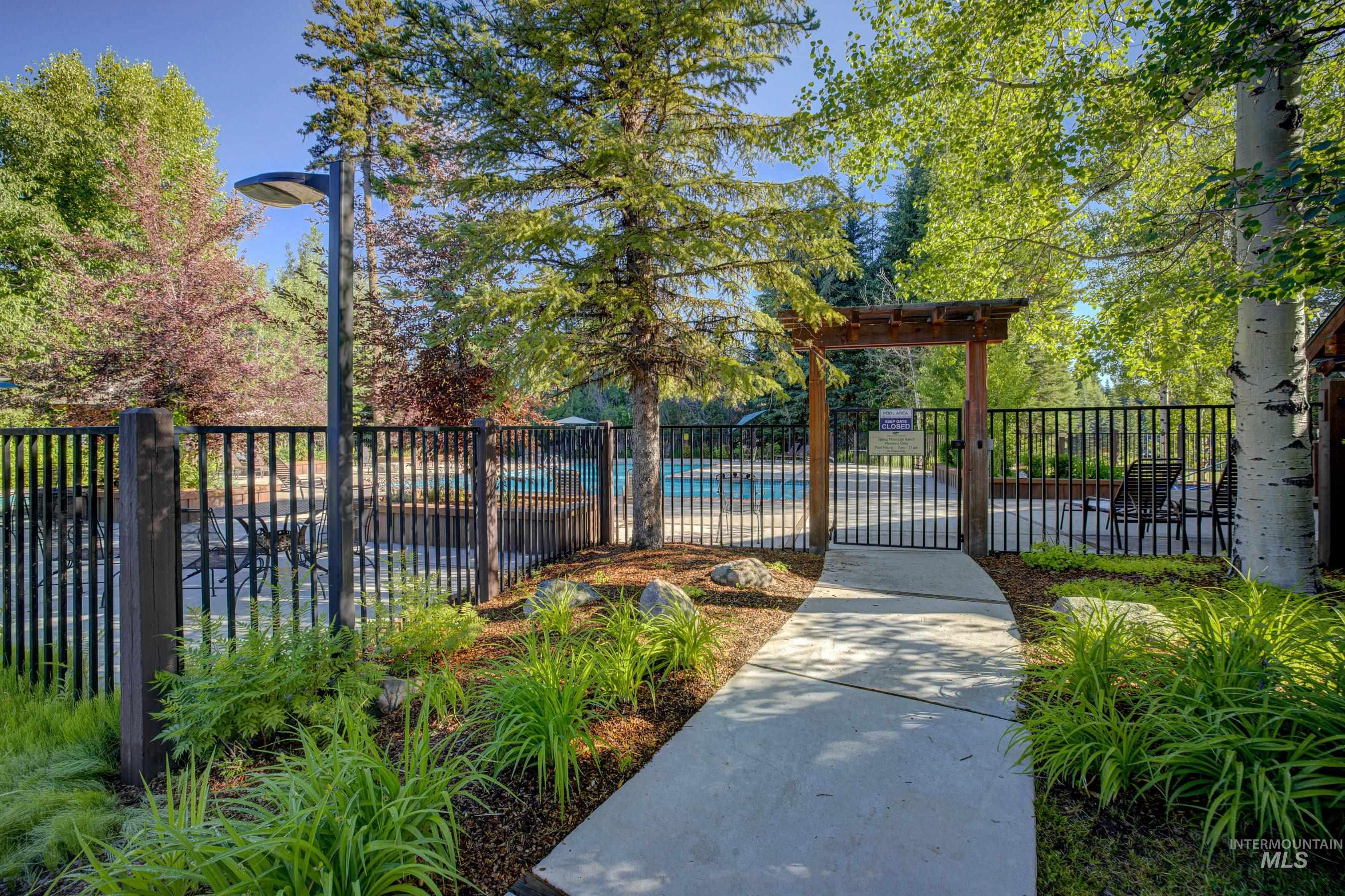 1001 Violet Way, McCall, Idaho 83638, 3 Bedrooms, 2 Bathrooms, Residential For Sale, Price $1,150,000, 98925280