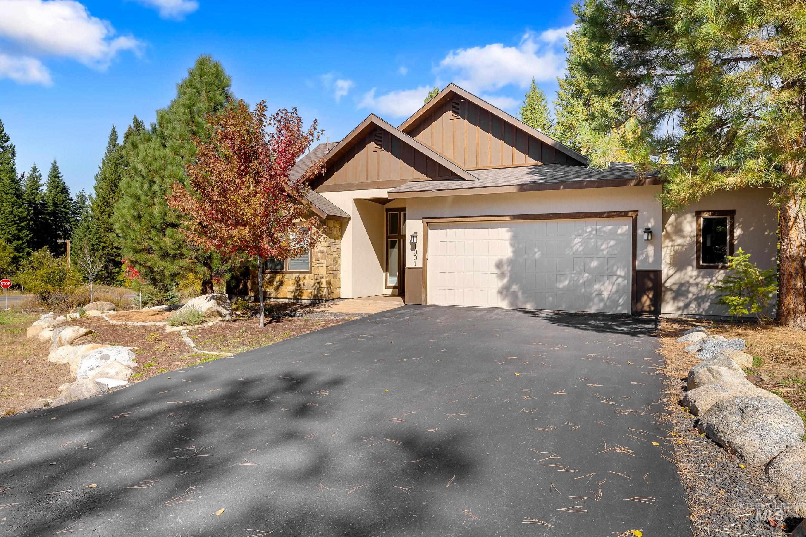 1001 Violet Way, McCall, Idaho 83638, 3 Bedrooms, 2 Bathrooms, Residential For Sale, Price $1,150,000, 98925280