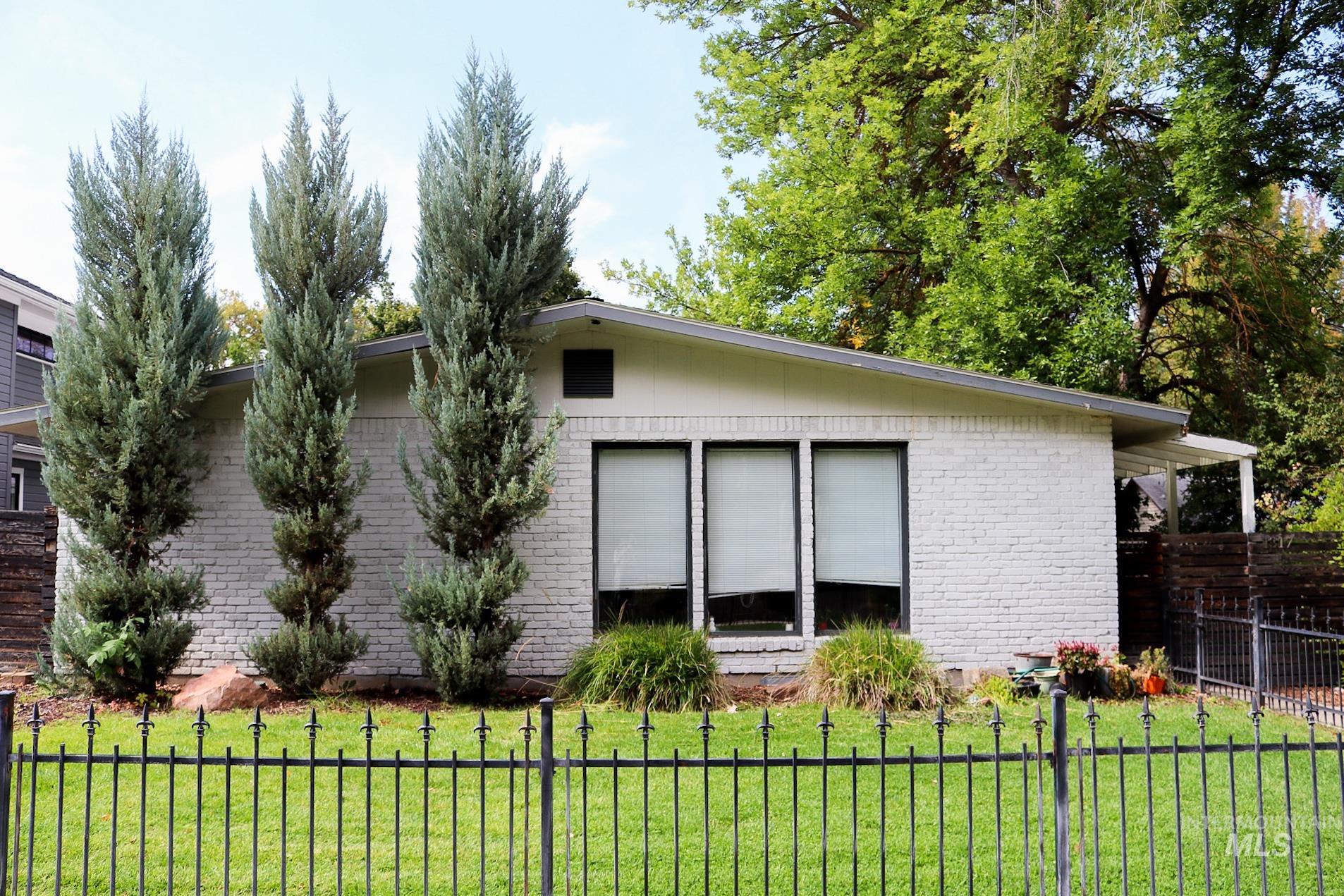 1315 & 1317 N 5th St, Boise, Idaho 83702, 3 Bedrooms, 1 Bathroom, Residential Income For Sale, Price $750,000, 98925285