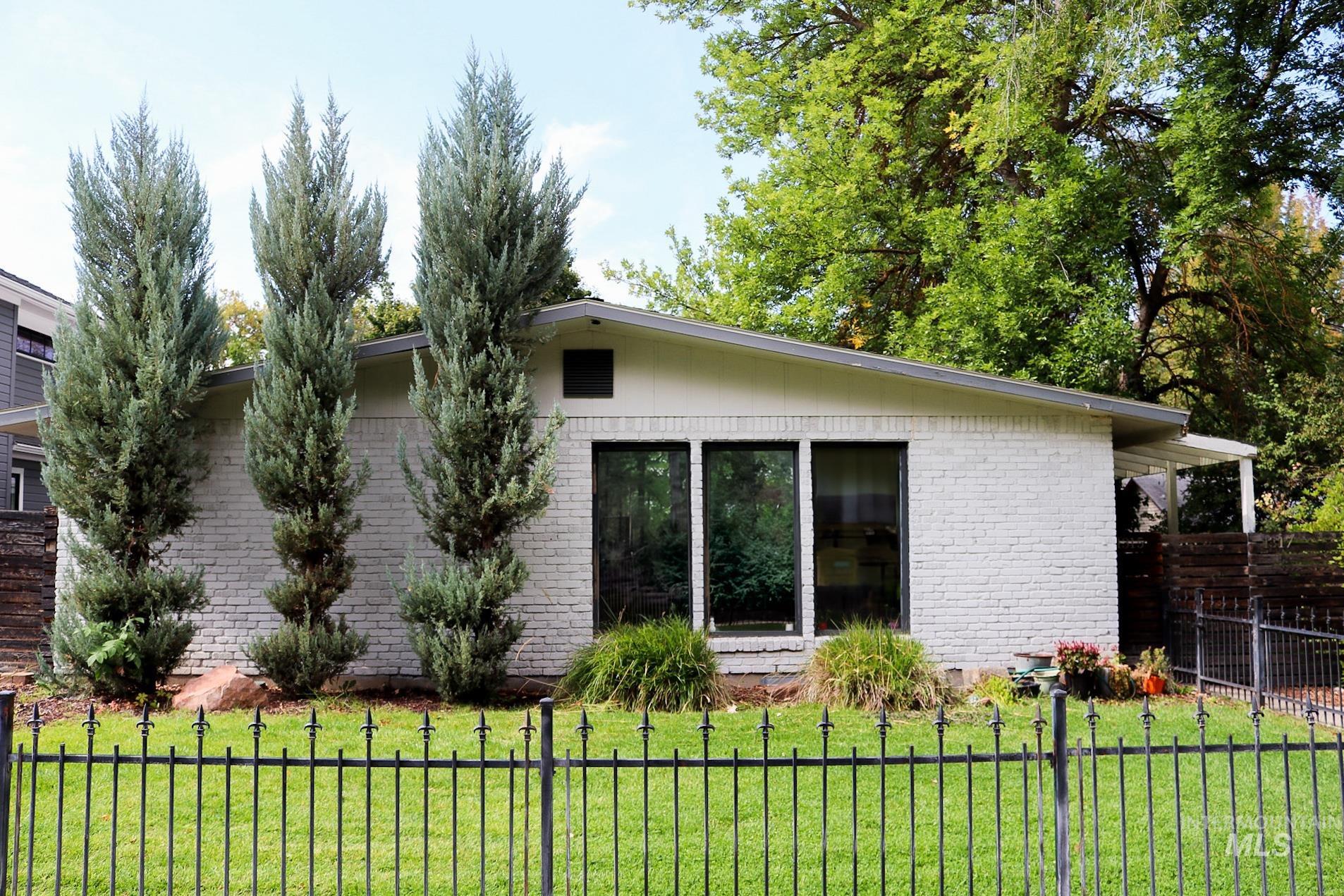 1315 & 1317 N 5th St, Boise, Idaho 83702, 3 Bedrooms, 1 Bathroom, Residential Income For Sale, Price $750,000, 98925285