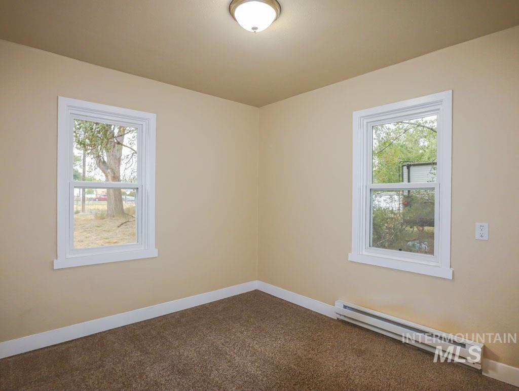 725 15th St. N., Vale, Oregon 97918-0000, 3 Bedrooms, 1.5 Bathrooms, Residential For Sale, Price $229,000, 98925286