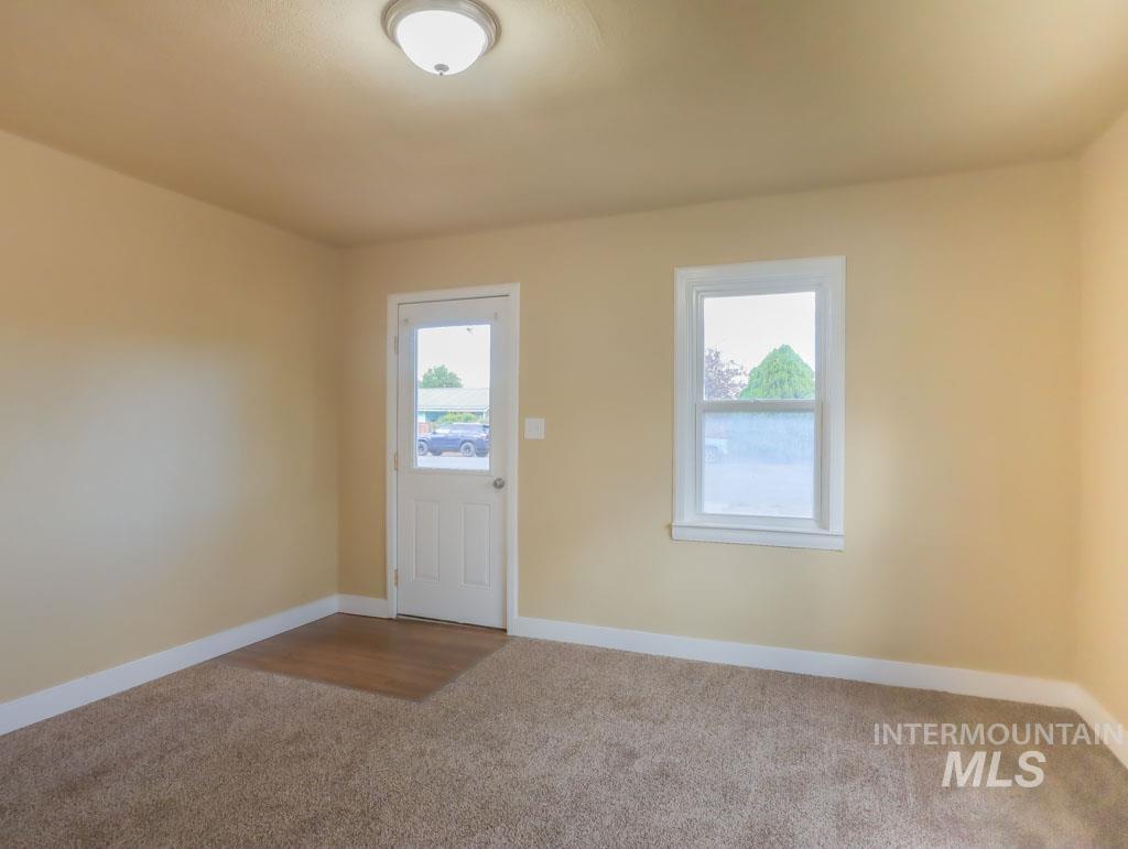 725 15th St. N., Vale, Oregon 97918-0000, 3 Bedrooms, 1.5 Bathrooms, Residential For Sale, Price $229,000, 98925286