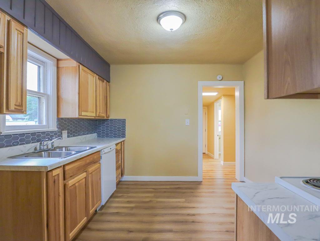 725 15th St. N., Vale, Oregon 97918-0000, 3 Bedrooms, 1.5 Bathrooms, Residential For Sale, Price $229,000, 98925286