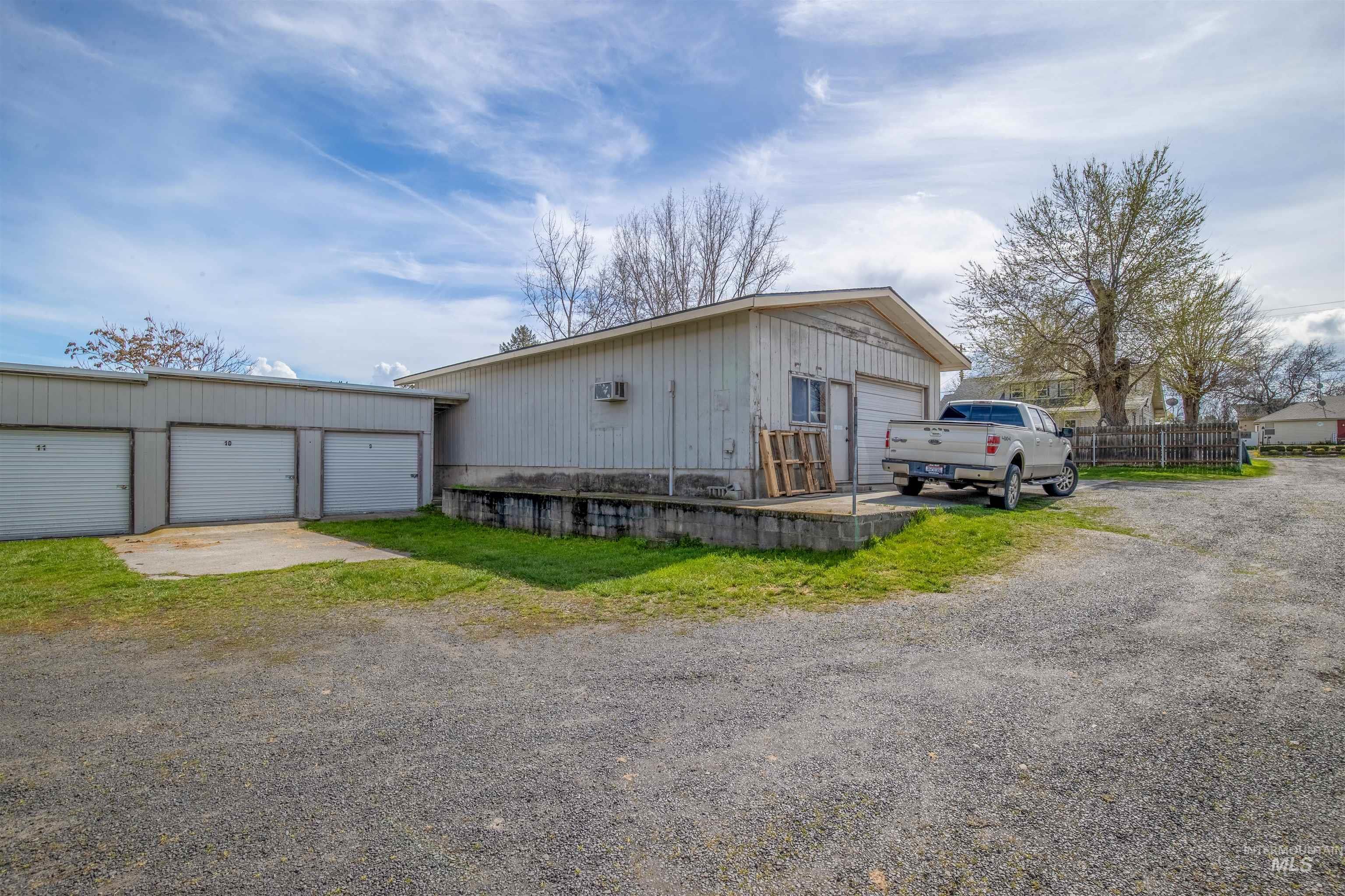 1540 Elm St, Clarkston, Washington 99403, 3 Bedrooms, 1 Bathroom, Residential Income For Sale, Price $589,000, 98925311