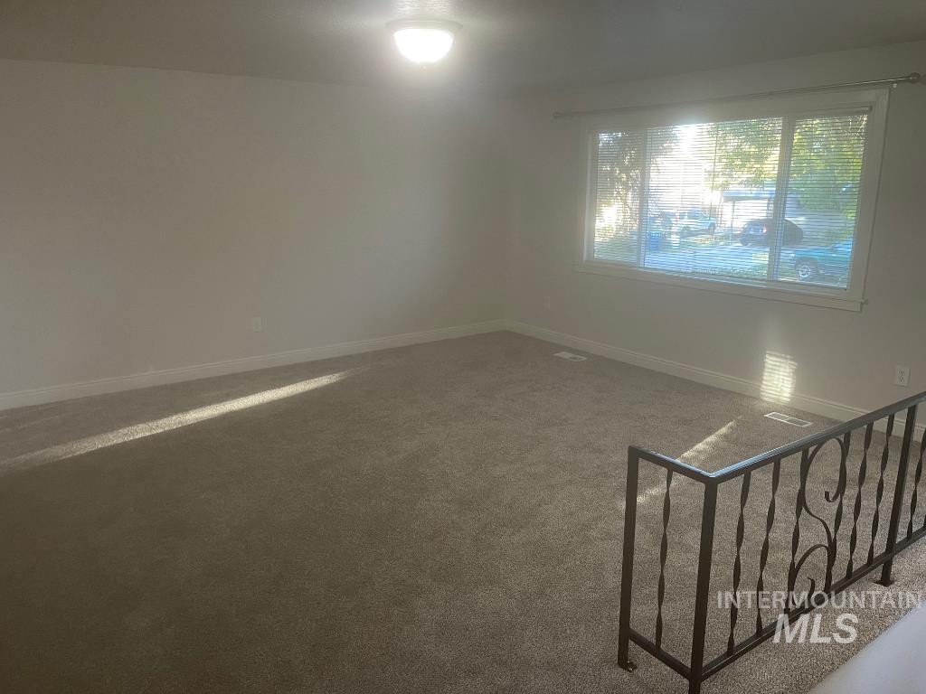 125 S Florence St, Nampa, Idaho 83686, 4 Bedrooms, 2.5 Bathrooms, Residential For Sale, Price $399,000, 98925330