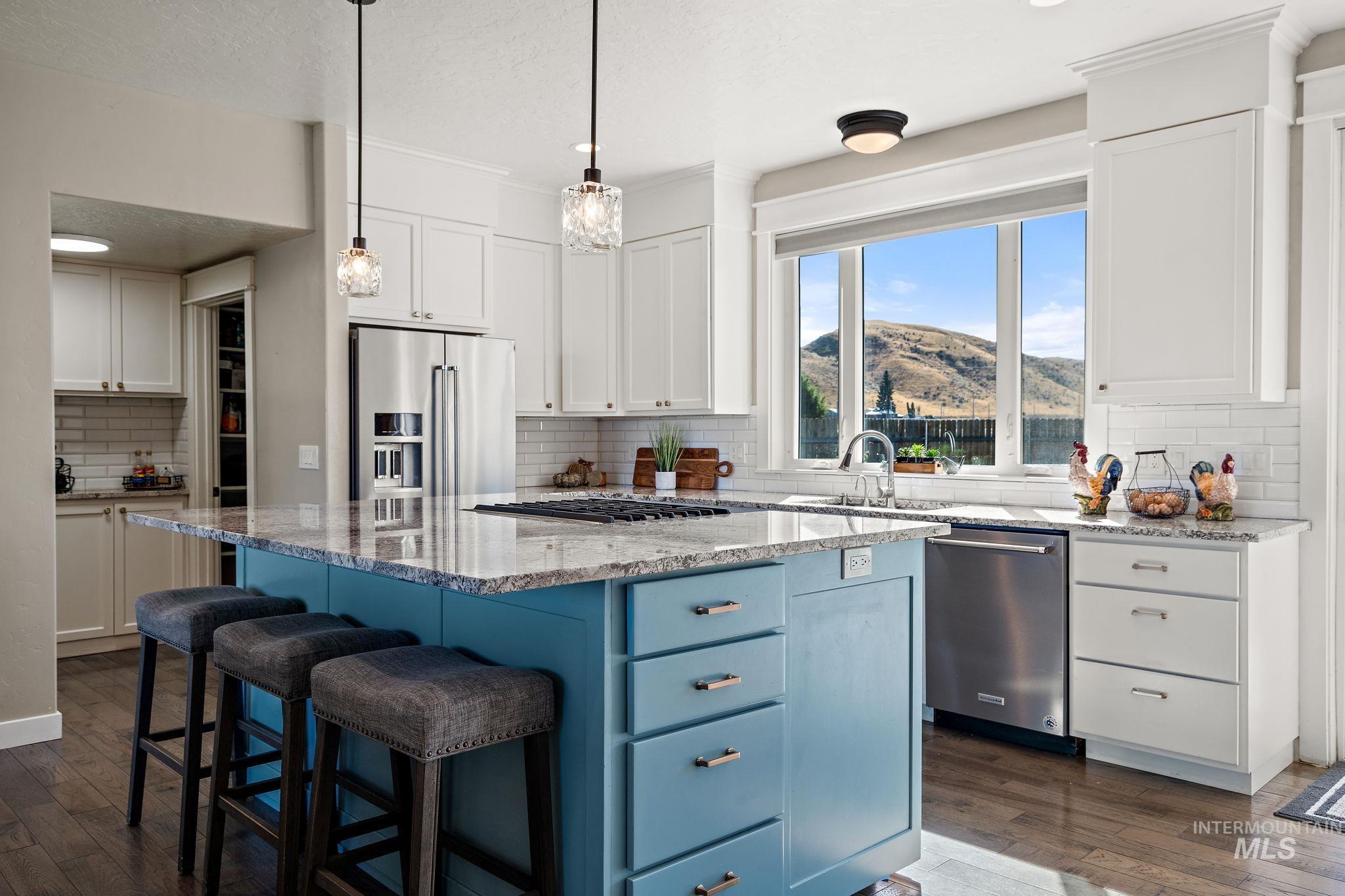 1741 Cox Rd, Weiser, Idaho 83672-5811, 3 Bedrooms, 3 Bathrooms, Residential For Sale, Price $575,000, 98925333