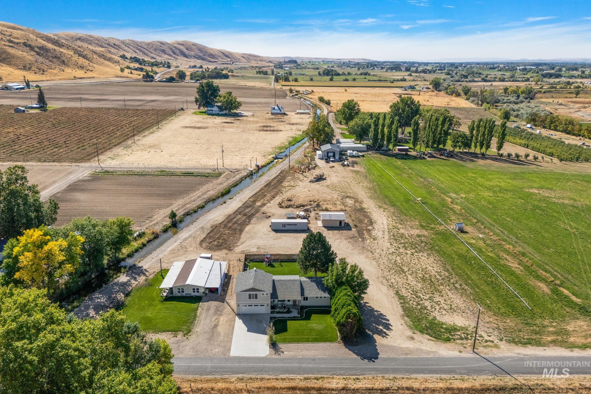 1741 Cox Rd, Weiser, Idaho 83672-5811, 3 Bedrooms, 3 Bathrooms, Residential For Sale, Price $575,000, 98925333