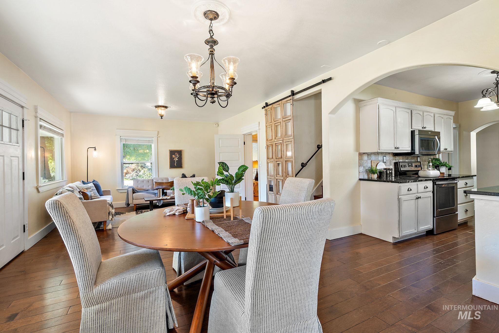 218 W Elm, New Plymouth, Idaho 83655, 3 Bedrooms, 2 Bathrooms, Residential For Sale, Price $389,000, 98925341