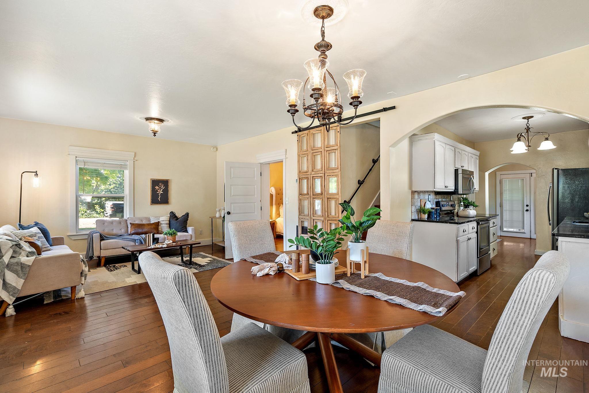 218 W Elm, New Plymouth, Idaho 83655, 3 Bedrooms, 2 Bathrooms, Residential For Sale, Price $389,000, 98925341