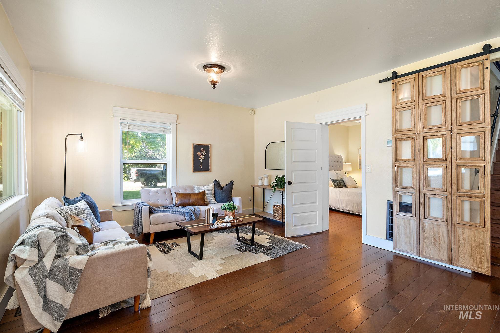 218 W Elm, New Plymouth, Idaho 83655, 3 Bedrooms, 2 Bathrooms, Residential For Sale, Price $389,000, 98925341