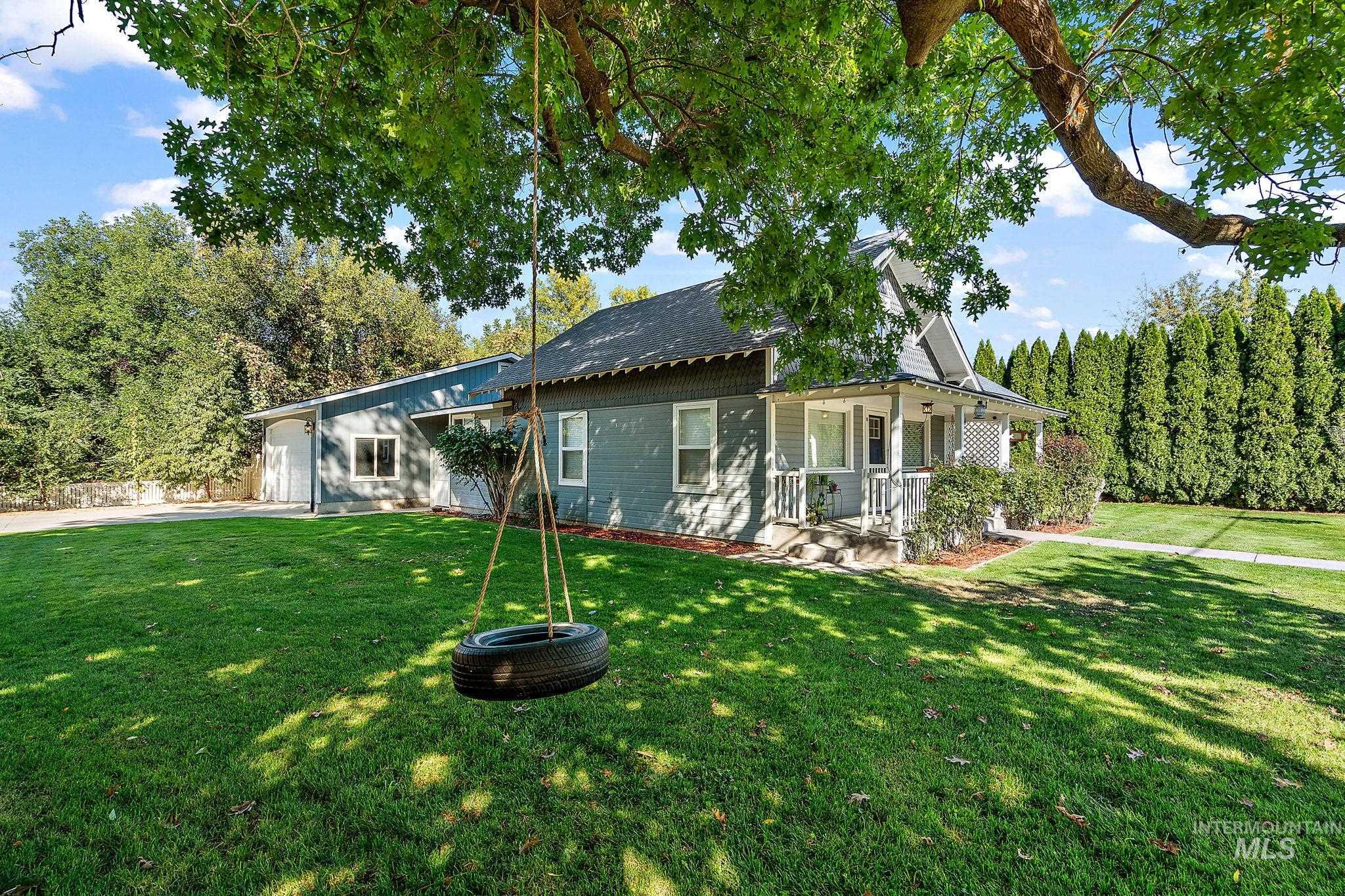 218 W Elm, New Plymouth, Idaho 83655, 3 Bedrooms, 2 Bathrooms, Residential For Sale, Price $389,000, 98925341