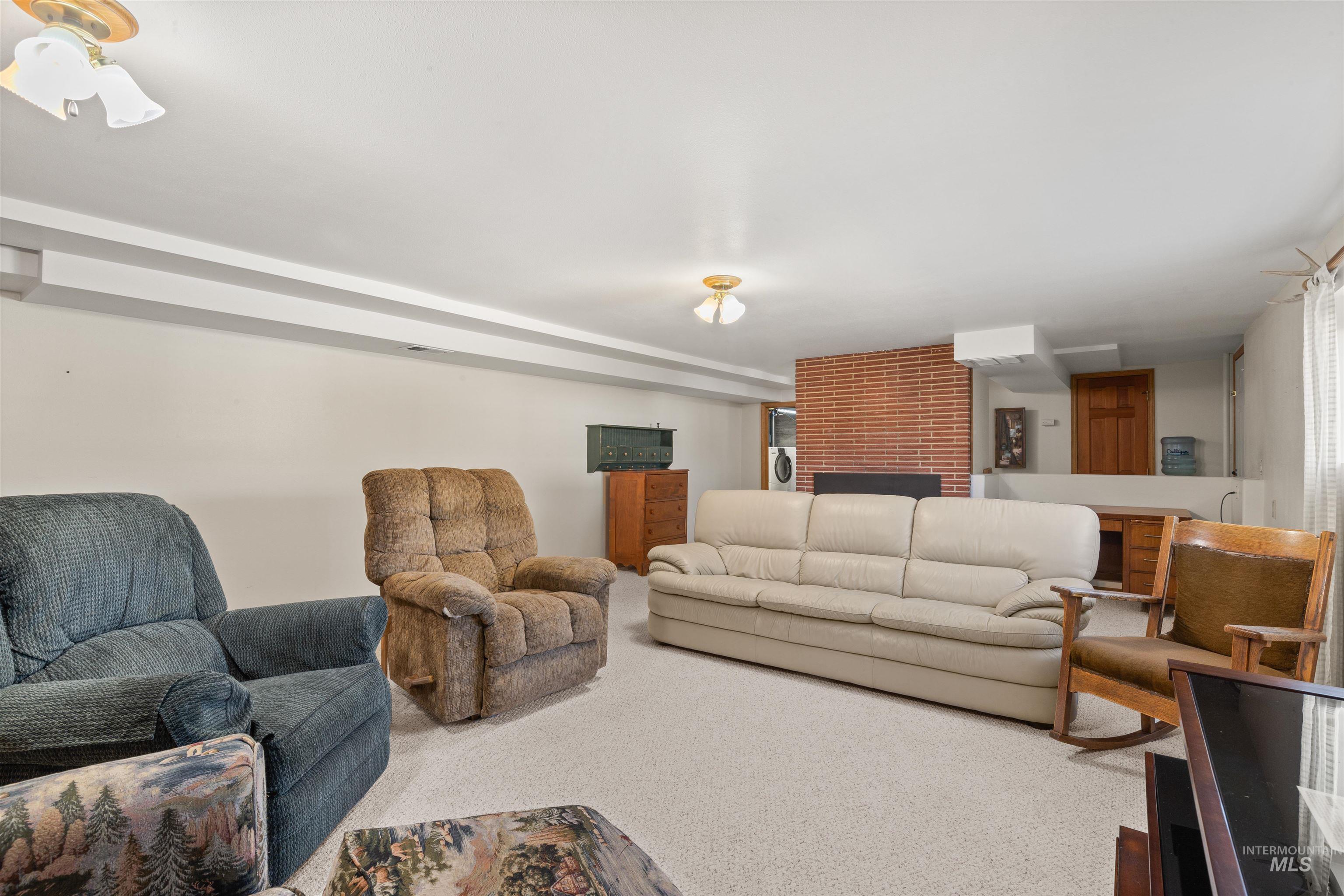 311 21st Avenue, Lewiston, Idaho 83501, 4 Bedrooms, 2.5 Bathrooms, Residential For Sale, Price $525,000, 98925342