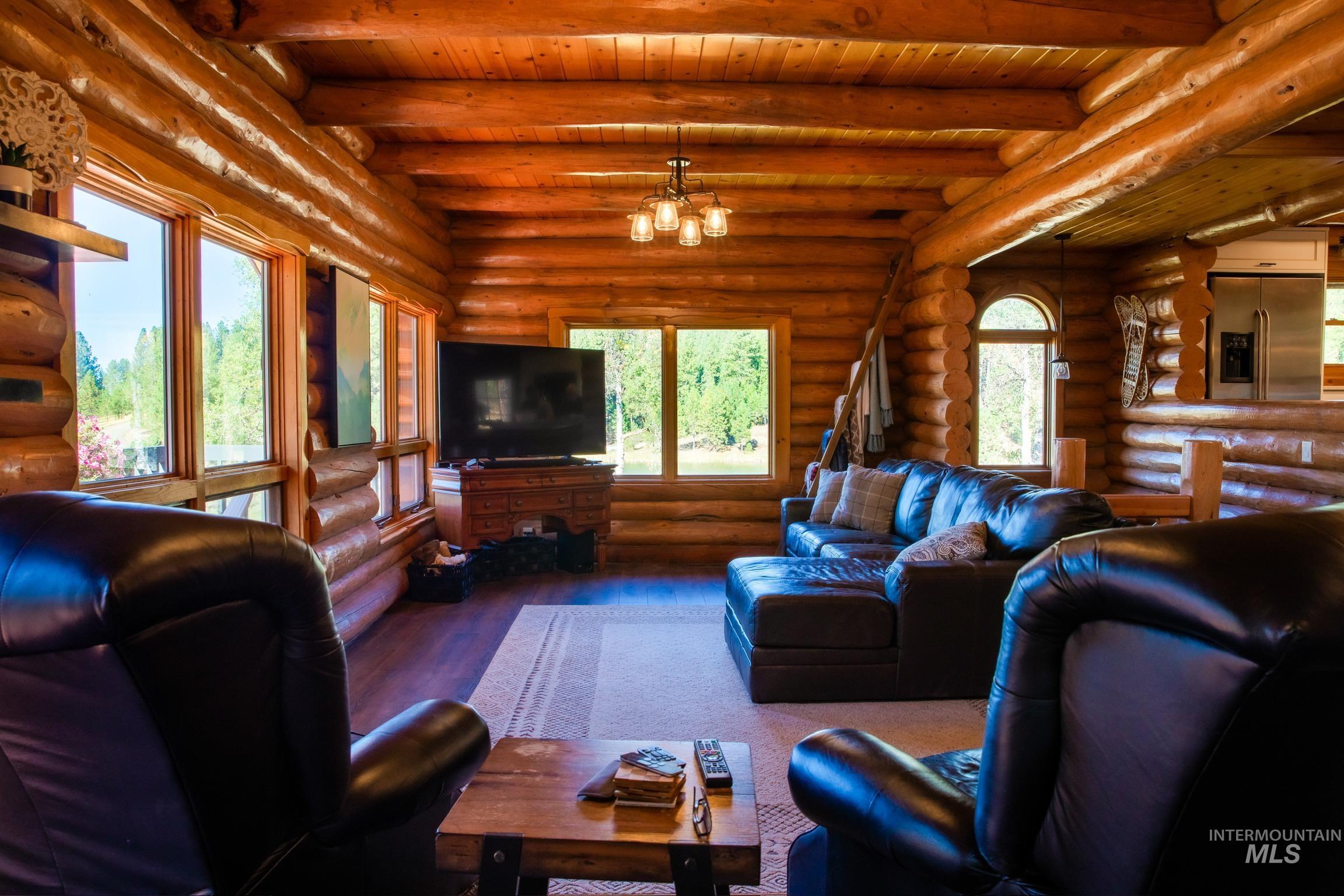 1654 Pine Lakes Ranch Dr., Cascade, Idaho 83611, 4 Bedrooms, 3 Bathrooms, Residential For Sale, Price $1,400,000, 98925344