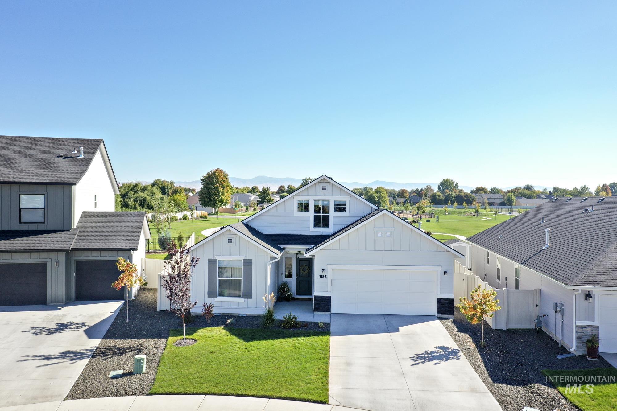 1186 N Madagascar Ave., Star, Idaho 83669, 3 Bedrooms, 2 Bathrooms, Residential For Sale, Price $449,900, 98925345