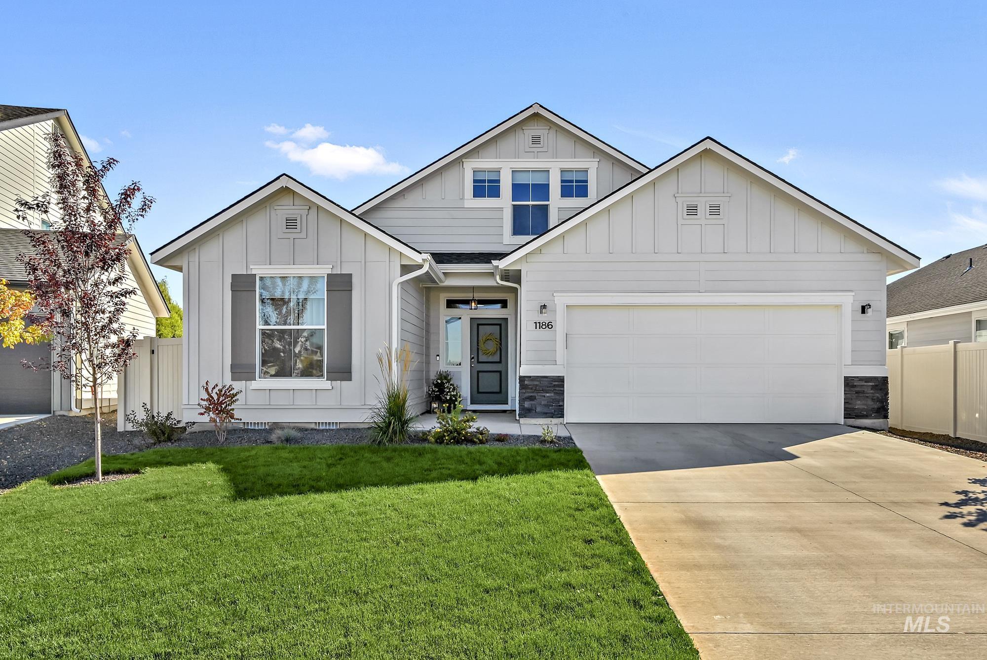 1186 N Madagascar Ave., Star, Idaho 83669, 3 Bedrooms, 2 Bathrooms, Residential For Sale, Price $449,900, 98925345