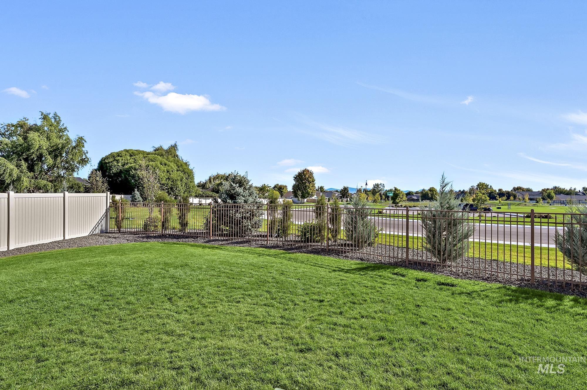 1186 N Madagascar Ave., Star, Idaho 83669, 3 Bedrooms, 2 Bathrooms, Residential For Sale, Price $449,900, 98925345