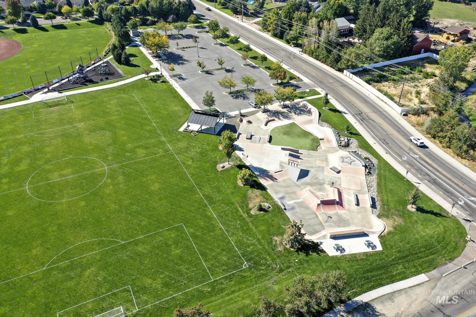 1186 N Madagascar Ave., Star, Idaho 83669, 3 Bedrooms, 2 Bathrooms, Residential For Sale, Price $449,900, 98925345