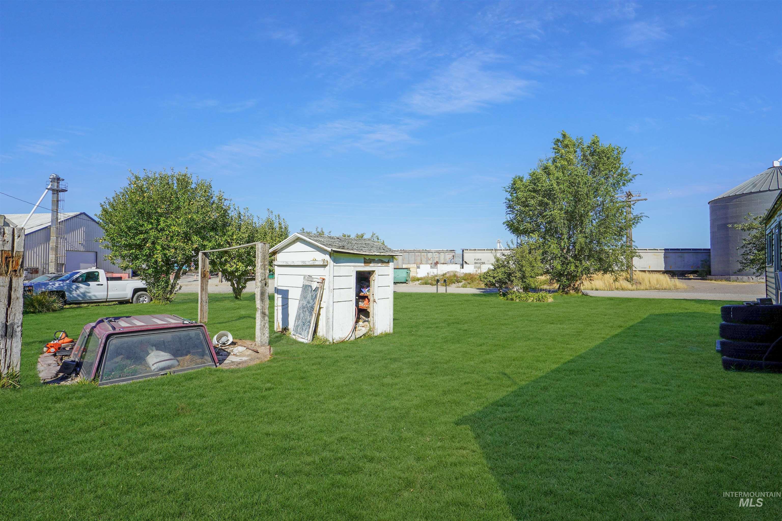 20507 G Street, Rupert, Idaho 83350, 2 Bedrooms, 1 Bathroom, Residential Income For Sale, Price $375,000,MLS 98925352