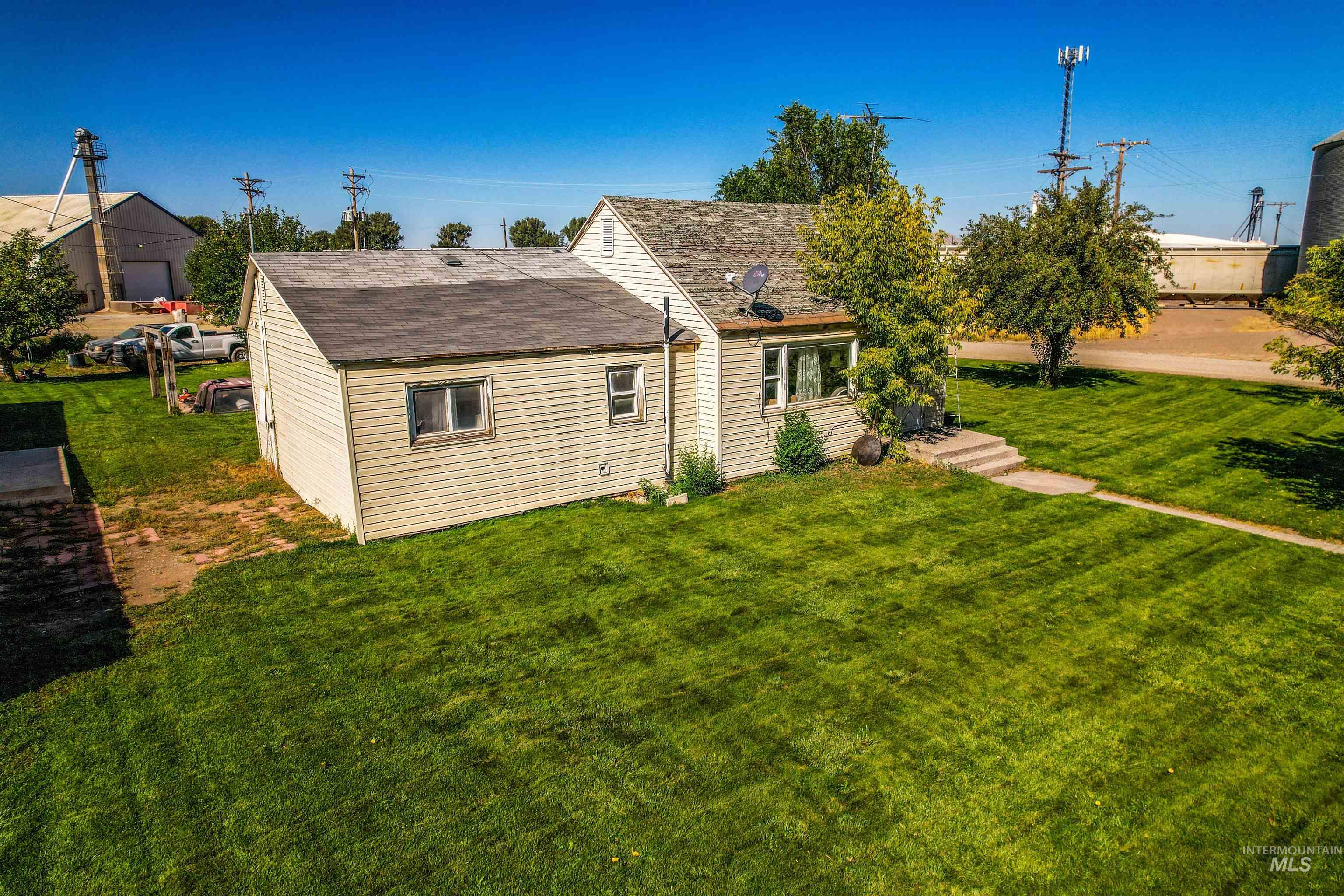 20507 G Street, Rupert, Idaho 83350, 2 Bedrooms, 1 Bathroom, Residential Income For Sale, Price $375,000, 98925352