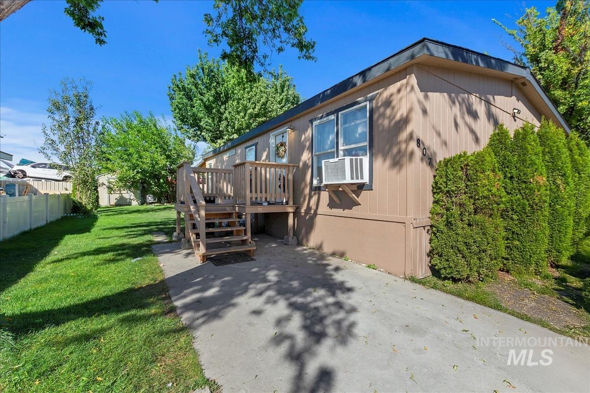 807 Round Valley St., Nampa, Idaho 83687, 3 Bedrooms, 2 Bathrooms, Residential For Sale, Price $155,000, 98925353