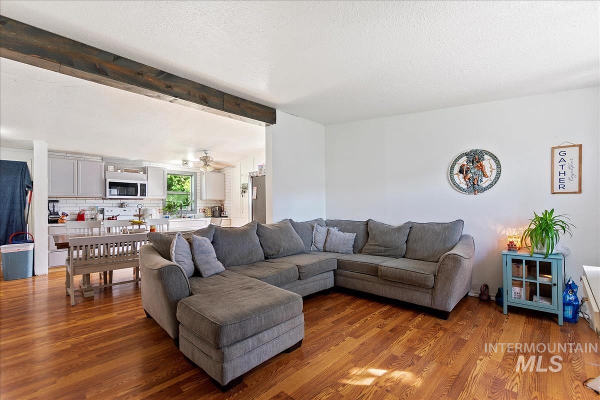 807 Round Valley St., Nampa, Idaho 83687, 3 Bedrooms, 2 Bathrooms, Residential For Sale, Price $155,000, 98925353