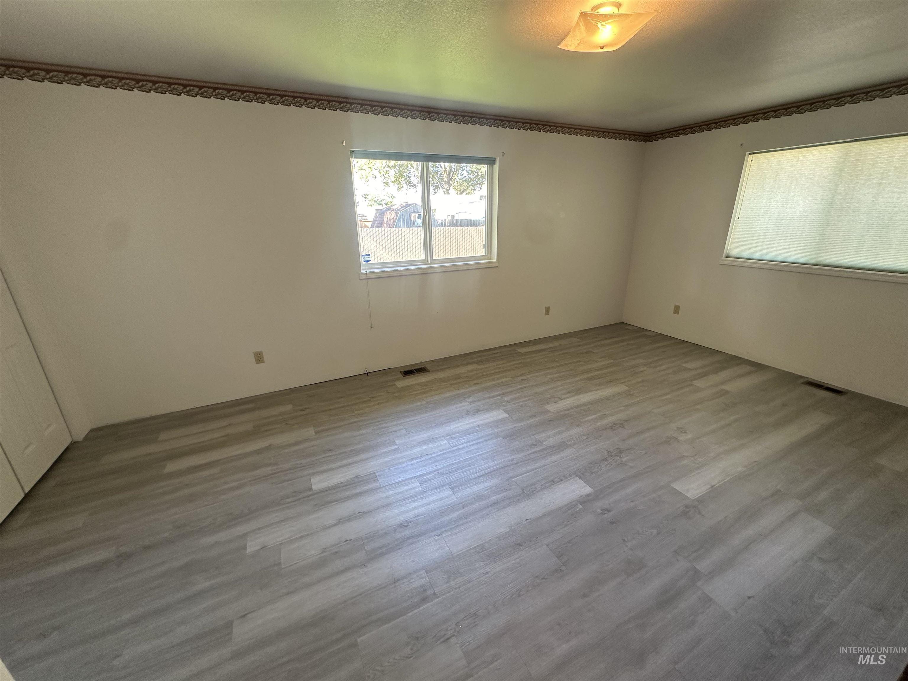 3213 5th Street, Lewiston, Idaho 83501, 2 Bedrooms, 2 Bathrooms, Residential For Sale, Price $275,000, 98925356