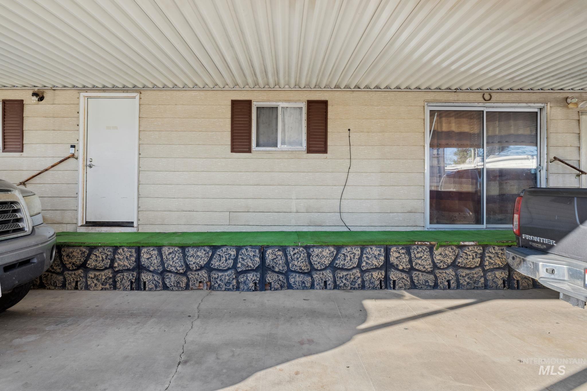 701 Monte Vista Drive, Emmett, Idaho 83617, 3 Bedrooms, 2 Bathrooms, Residential For Sale, Price $100,000, 98925357